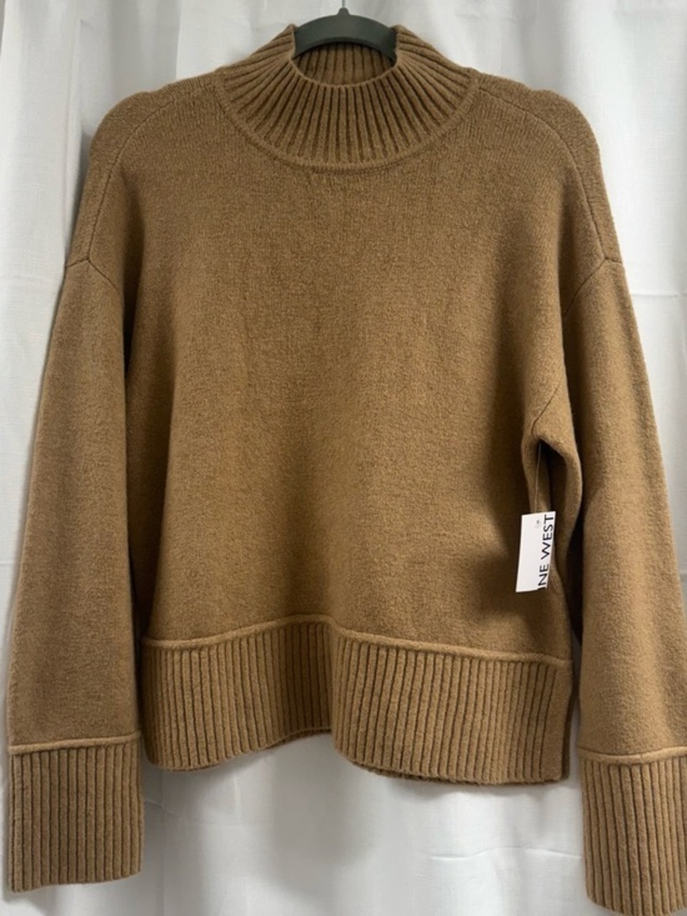 Nine West Camel Mock Neck Sweater Size Medium Soft Knit Ribbed Hem Neutral